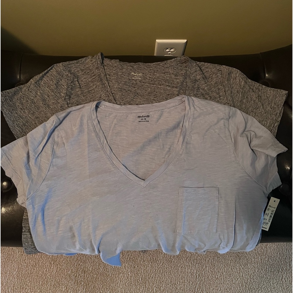 Madewell short sleeve Tees (Lot of 2 - (1) M & 1 (L))- NEW!